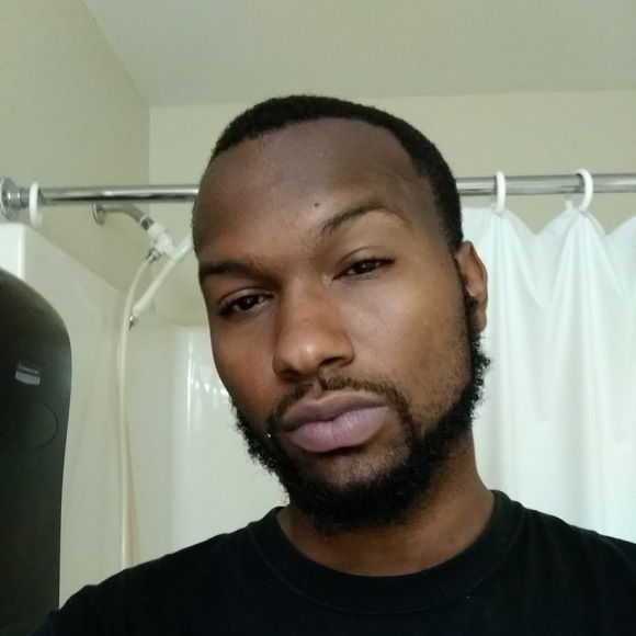 Meet your Posher, Laray - Picture 1 of 1